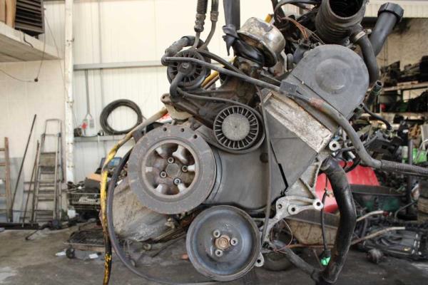 MOTEUR VW 2.5 ESSENCE 5 CYLINDRES ( CODE ACU ) - Vue 3